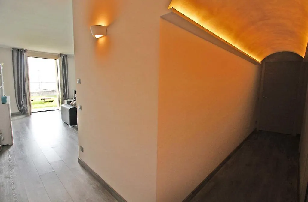 Appartamento Alle Rive Salo 0*,  Italy